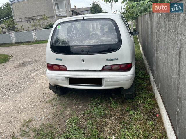 Белый Фиат Сейченто, объемом двигателя 1.1 л и пробегом 222 тыс. км за 1500 $, фото 7 на Automoto.ua