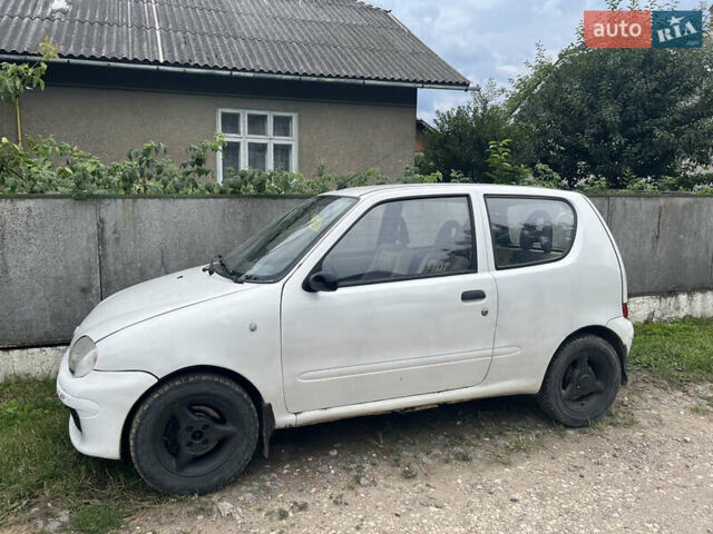 Белый Фиат Сейченто, объемом двигателя 1.1 л и пробегом 222 тыс. км за 1500 $, фото 3 на Automoto.ua