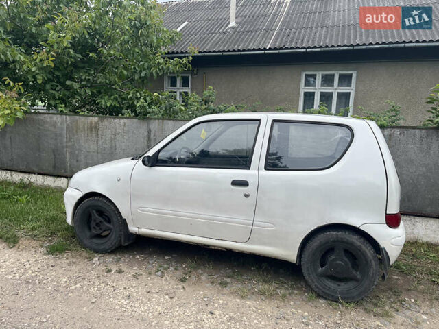 Белый Фиат Сейченто, объемом двигателя 1.1 л и пробегом 222 тыс. км за 1500 $, фото 4 на Automoto.ua