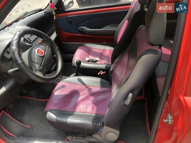 Красный Фиат Сейченто, объемом двигателя 0.9 л и пробегом 150 тыс. км за 1950 $, фото 7 на Automoto.ua