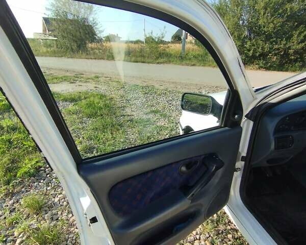 Білий Фіат Сієна, об'ємом двигуна 1.6 л та пробігом 112 тис. км за 4600 $, фото 19 на Automoto.ua
