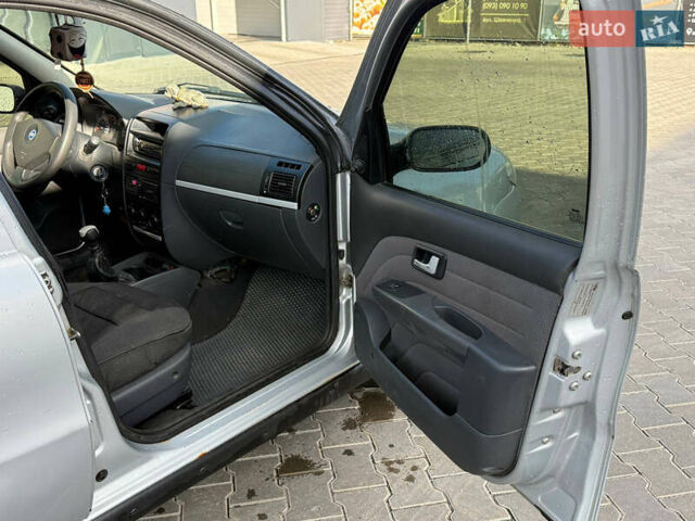 Серый Фиат Сиена, объемом двигателя 1.24 л и пробегом 190 тыс. км за 2350 $, фото 9 на Automoto.ua