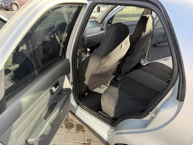 Серый Фиат Сиена, объемом двигателя 1.2 л и пробегом 190 тыс. км за 2450 $, фото 18 на Automoto.ua