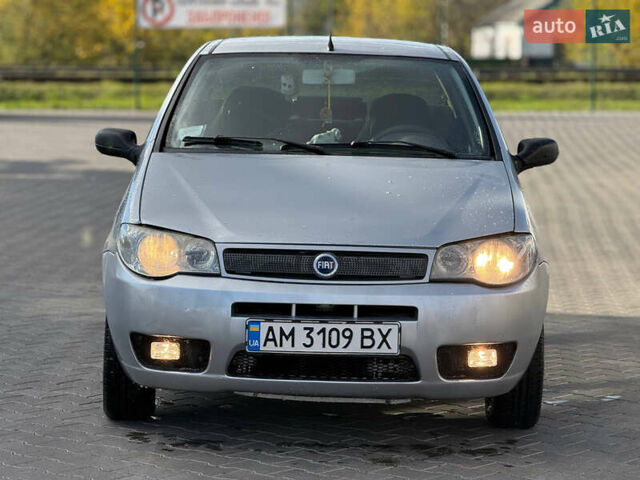 Фиат Сиена 2006 в Житомире на Automoto.ua Серый Фиат Сиена, объемом двигателя 1.24 л и пробегом 190 тыс. км за 2350 $, фото 1 на Automoto.ua