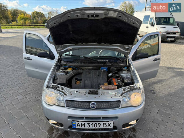 Фиат Сиена 2006 в Житомире на Automoto.ua Серый Фиат Сиена, объемом двигателя 1.24 л и пробегом 190 тыс. км за 2350 $, фото 20 на Automoto.ua