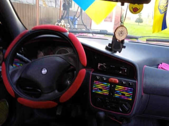 Зеленый Фиат Сиена, объемом двигателя 1.6 л и пробегом 111 тыс. км за 2100 $, фото 5 на Automoto.ua