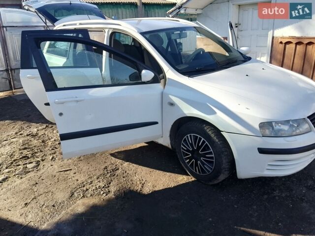 Білий Фіат Стіло, об'ємом двигуна 1.9 л та пробігом 310 тис. км за 2500 $, фото 1 на Automoto.ua