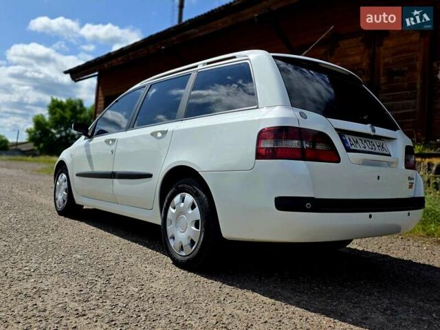 Белый Фиат Стило, объемом двигателя 1.91 л и пробегом 280 тыс. км за 3950 $, фото 4 на Automoto.ua