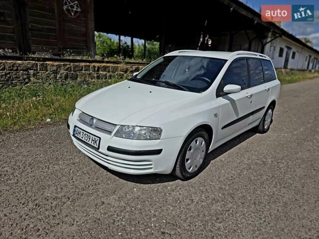 Белый Фиат Стило, объемом двигателя 1.91 л и пробегом 280 тыс. км за 3950 $, фото 11 на Automoto.ua