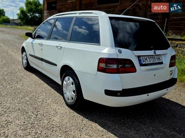 Белый Фиат Стило, объемом двигателя 1.91 л и пробегом 280 тыс. км за 3950 $, фото 5 на Automoto.ua
