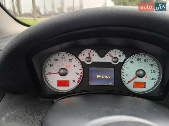 Черный Фиат Стило, объемом двигателя 1.6 л и пробегом 156 тыс. км за 4500 $, фото 15 на Automoto.ua