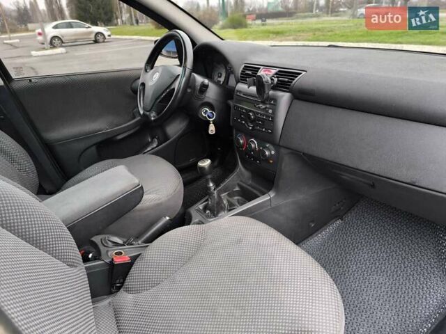 Черный Фиат Стило, объемом двигателя 1.6 л и пробегом 156 тыс. км за 4500 $, фото 7 на Automoto.ua