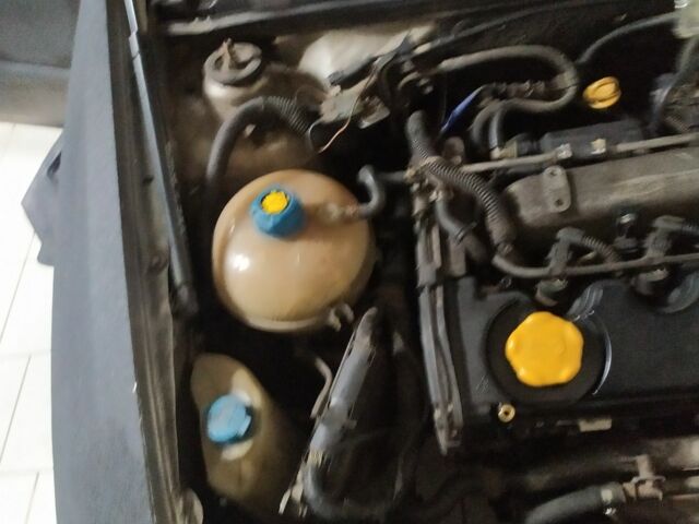 Черный Фиат Стило, объемом двигателя 1.9 л и пробегом 100 тыс. км за 1400 $, фото 8 на Automoto.ua