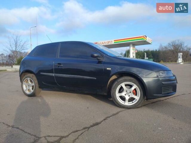 Черный Фиат Стило, объемом двигателя 1.6 л и пробегом 203 тыс. км за 2700 $, фото 7 на Automoto.ua