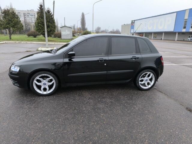 Чорний Фіат Стіло, об'ємом двигуна 1.6 л та пробігом 156 тис. км за 4500 $, фото 1 на Automoto.ua