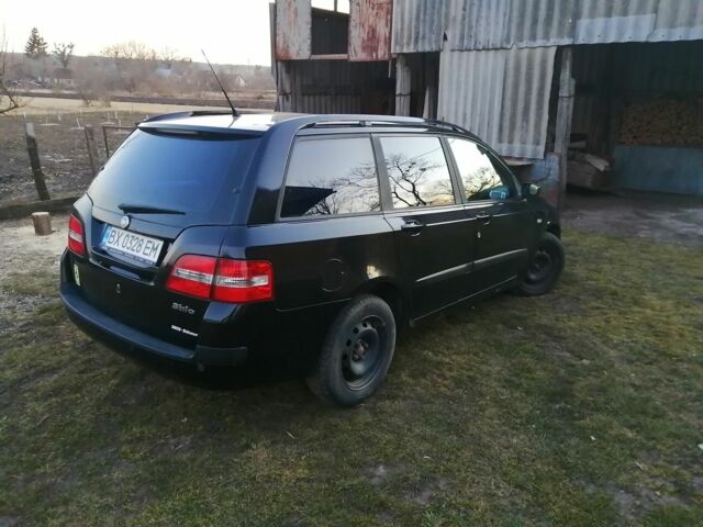 Черный Фиат Стило, объемом двигателя 1.6 л и пробегом 180 тыс. км за 4500 $, фото 6 на Automoto.ua