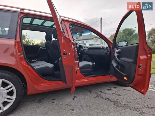 Красный Фиат Стило, объемом двигателя 1.6 л и пробегом 284 тыс. км за 2600 $, фото 8 на Automoto.ua
