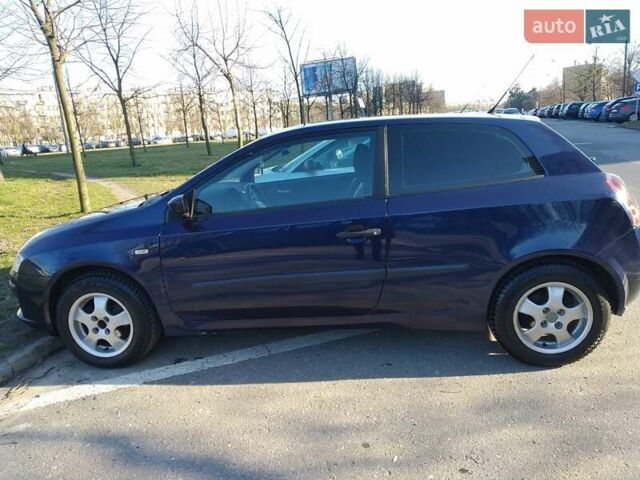 Фиат Стило, объемом двигателя 1.24 л и пробегом 178 тыс. км за 4200 $, фото 7 на Automoto.ua