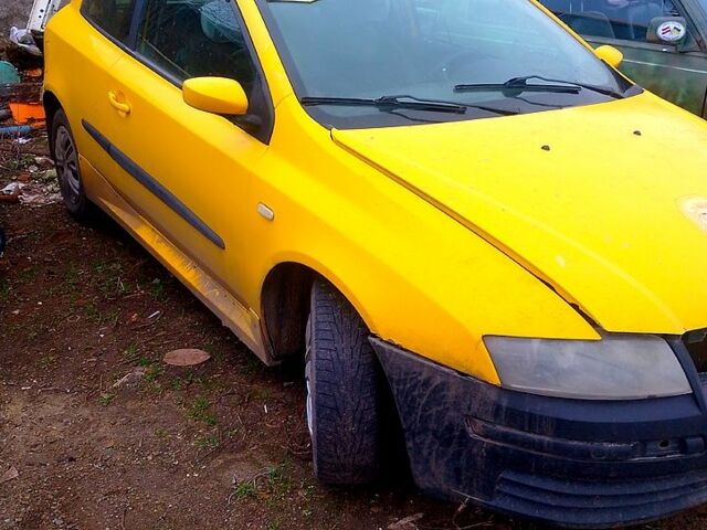 Фіат Стіло, об'ємом двигуна 1.9 л та пробігом 347 тис. км за 600 $, фото 1 на Automoto.ua