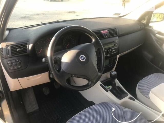 Фиат Стило, объемом двигателя 1.6 л и пробегом 275 тыс. км за 4000 $, фото 9 на Automoto.ua