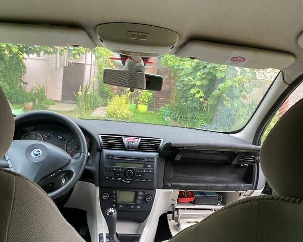 Фиат Стило, объемом двигателя 1.9 л и пробегом 236 тыс. км за 3900 $, фото 8 на Automoto.ua
