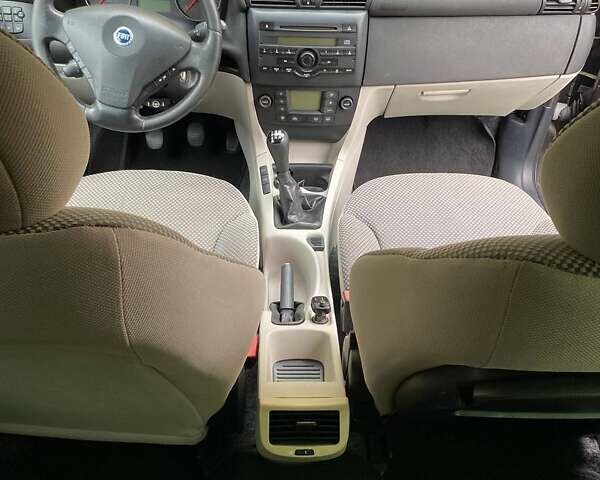Фиат Стило, объемом двигателя 1.9 л и пробегом 236 тыс. км за 3900 $, фото 10 на Automoto.ua