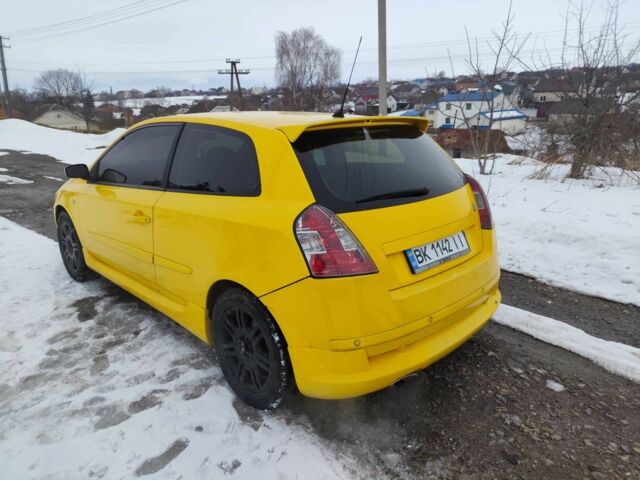 Жовтий Фіат Стіло, об'ємом двигуна 2.4 л та пробігом 225 тис. км за 2250 $, фото 6 на Automoto.ua