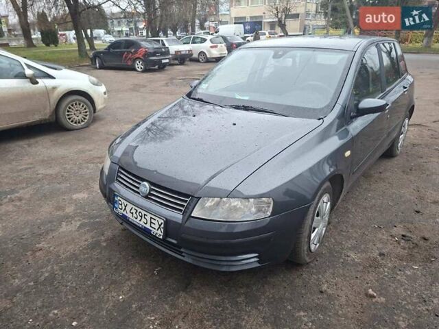 Серый Фиат Стило, объемом двигателя 1.8 л и пробегом 206 тыс. км за 2550 $, фото 3 на Automoto.ua