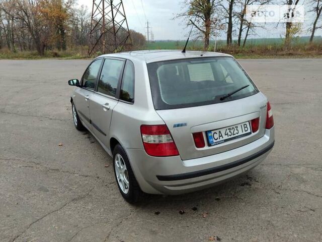Сірий Фіат Стіло, об'ємом двигуна 1.6 л та пробігом 222 тис. км за 2500 $, фото 3 на Automoto.ua
