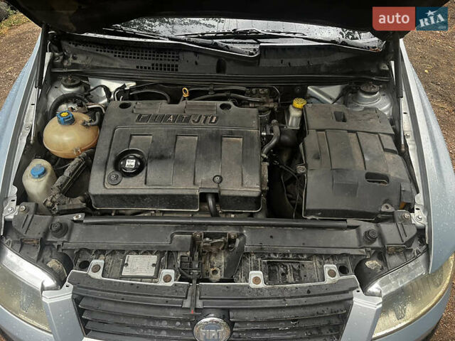 Серый Фиат Стило, объемом двигателя 1.9 л и пробегом 420 тыс. км за 2400 $, фото 7 на Automoto.ua