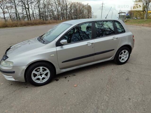 Сірий Фіат Стіло, об'ємом двигуна 1.6 л та пробігом 222 тис. км за 2500 $, фото 2 на Automoto.ua