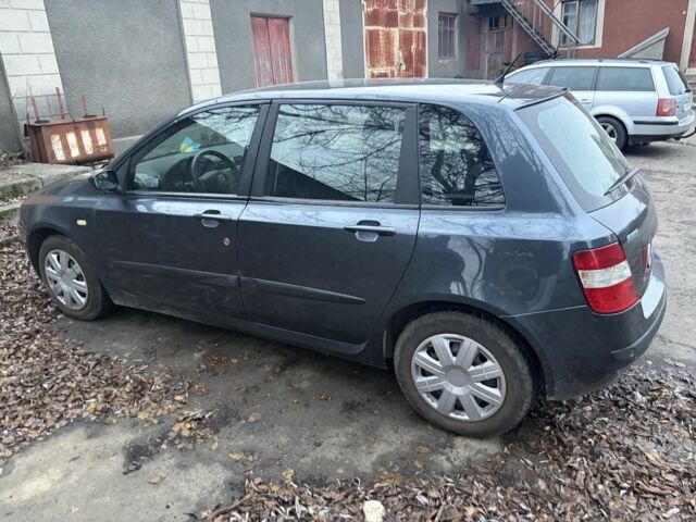 Сірий Фіат Стіло, об'ємом двигуна 1.7 л та пробігом 3 тис. км за 1400 $, фото 1 на Automoto.ua