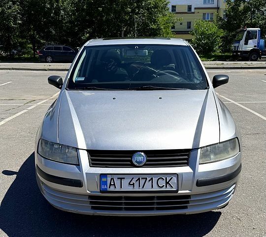 Сірий Фіат Стіло, об'ємом двигуна 1.6 л та пробігом 227 тис. км за 3500 $, фото 1 на Automoto.ua