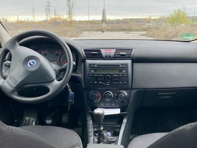 Серый Фиат Стило, объемом двигателя 1.6 л и пробегом 212 тыс. км за 3500 $, фото 16 на Automoto.ua