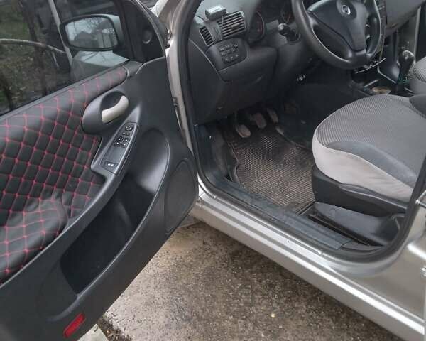 Серый Фиат Стило, объемом двигателя 1.91 л и пробегом 280 тыс. км за 3600 $, фото 6 на Automoto.ua