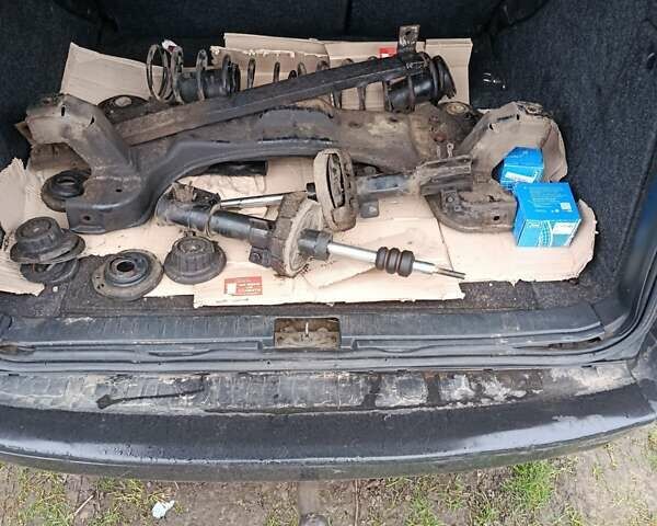 Серый Фиат Стило, объемом двигателя 1.91 л и пробегом 342 тыс. км за 3900 $, фото 5 на Automoto.ua