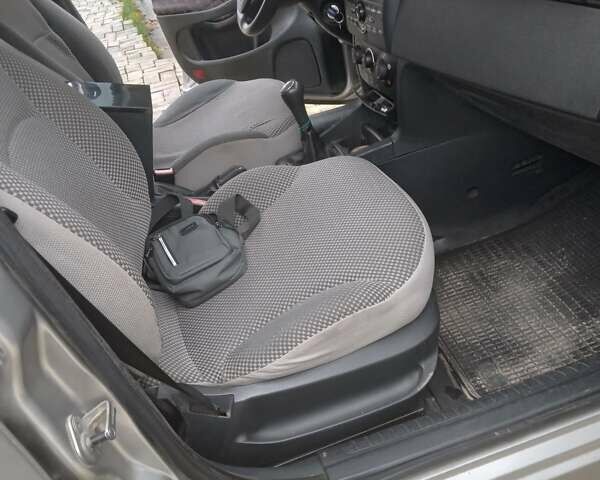 Серый Фиат Стило, объемом двигателя 1.91 л и пробегом 280 тыс. км за 3600 $, фото 5 на Automoto.ua