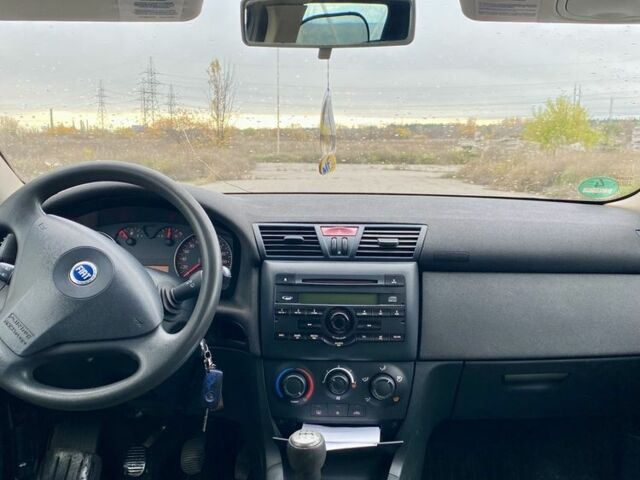 Серый Фиат Стило, объемом двигателя 1.6 л и пробегом 212 тыс. км за 3500 $, фото 17 на Automoto.ua