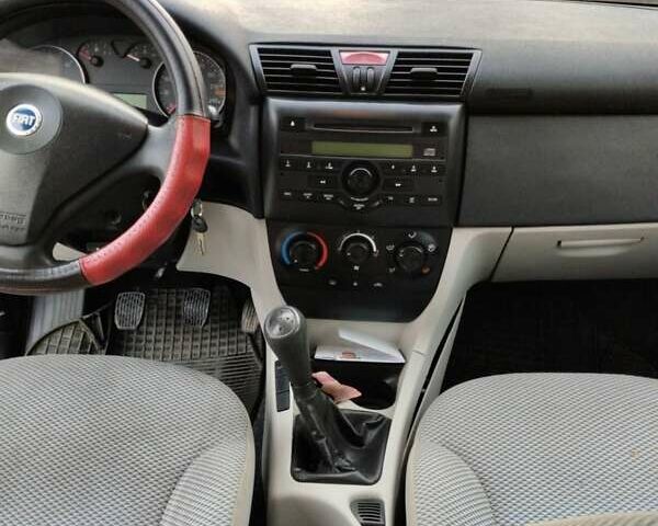 Сірий Фіат Стіло, об'ємом двигуна 1.91 л та пробігом 479 тис. км за 3000 $, фото 3 на Automoto.ua