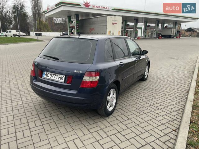 Синий Фиат Стило, объемом двигателя 1.91 л и пробегом 295 тыс. км за 2700 $, фото 4 на Automoto.ua