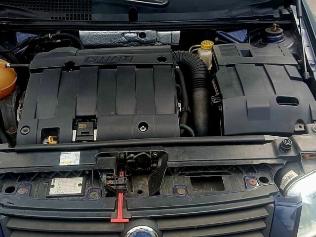 Синий Фиат Стило, объемом двигателя 1.6 л и пробегом 170 тыс. км за 3600 $, фото 6 на Automoto.ua