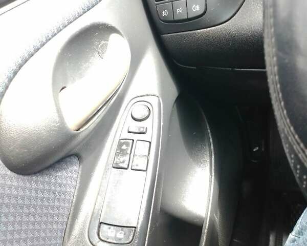 Синий Фиат Стило, объемом двигателя 1.6 л и пробегом 185 тыс. км за 3000 $, фото 4 на Automoto.ua