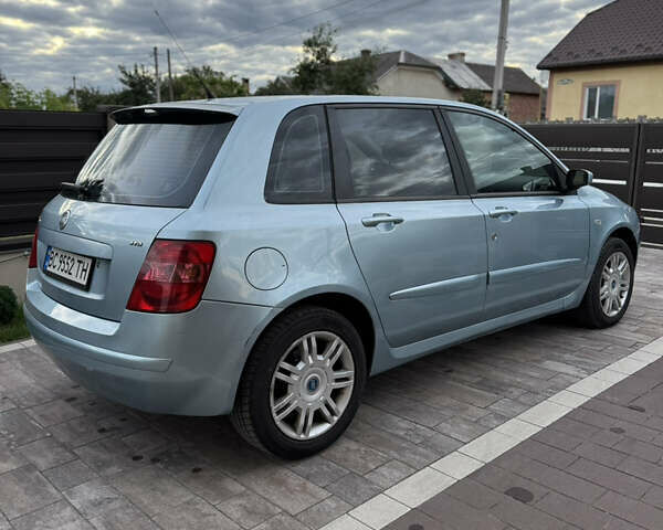Синий Фиат Стило, объемом двигателя 1.9 л и пробегом 132 тыс. км за 4900 $, фото 2 на Automoto.ua
