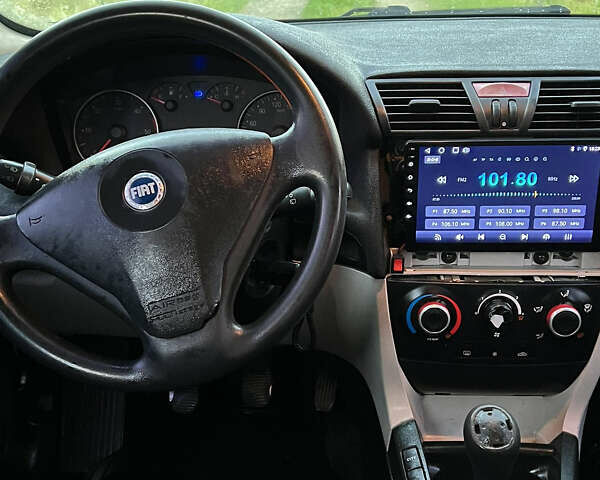 Синий Фиат Стило, объемом двигателя 1.9 л и пробегом 300 тыс. км за 2499 $, фото 11 на Automoto.ua