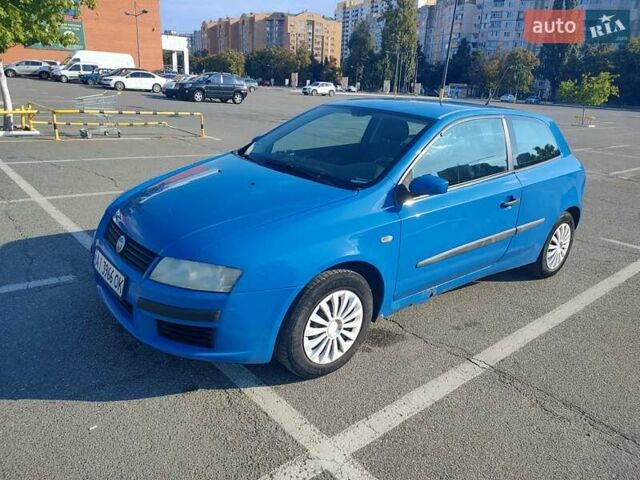 Синий Фиат Стило, объемом двигателя 1.37 л и пробегом 320 тыс. км за 2300 $, фото 6 на Automoto.ua