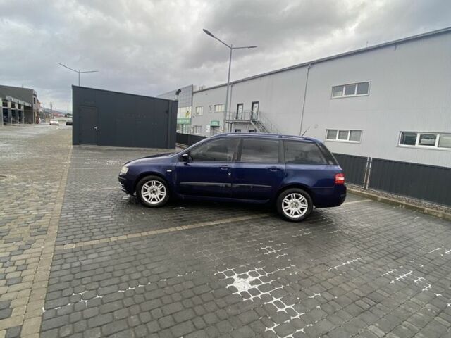 Синий Фиат Стило, объемом двигателя 1.6 л и пробегом 230 тыс. км за 3000 $, фото 1 на Automoto.ua