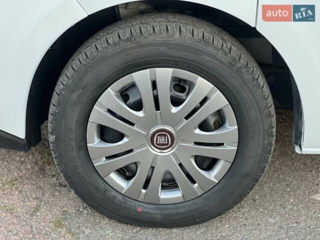 Белый Фиат Таленто, объемом двигателя 1.6 л и пробегом 175 тыс. км за 13950 $, фото 3 на Automoto.ua