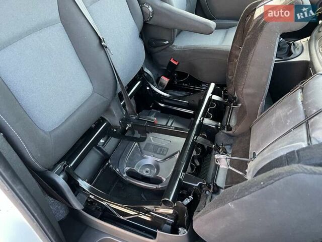 Белый Фиат Таленто, объемом двигателя 1.6 л и пробегом 175 тыс. км за 13950 $, фото 16 на Automoto.ua