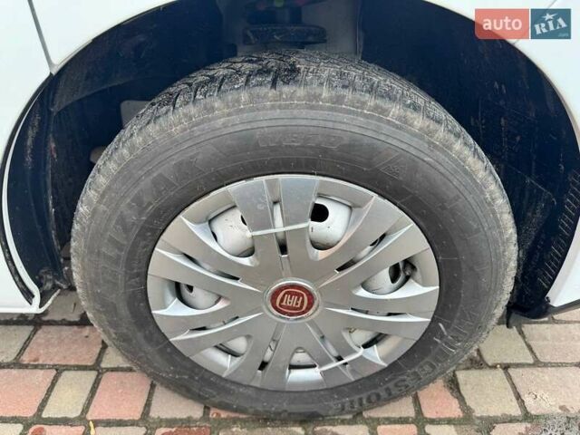 Білий Фіат Талєнто, об'ємом двигуна 1.6 л та пробігом 146 тис. км за 15000 $, фото 13 на Automoto.ua