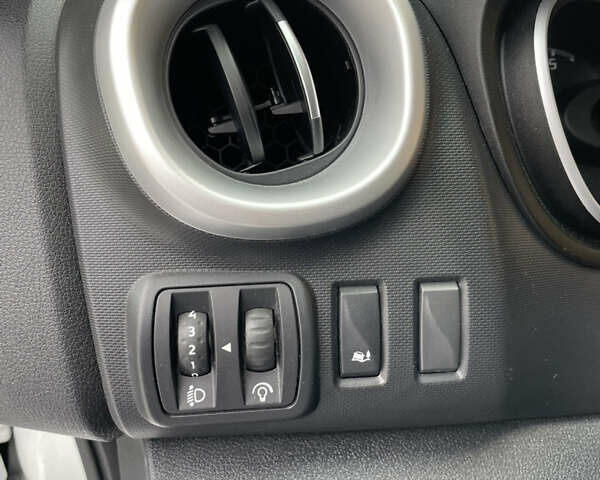 Белый Фиат Таленто, объемом двигателя 2 л и пробегом 294 тыс. км за 15900 $, фото 24 на Automoto.ua